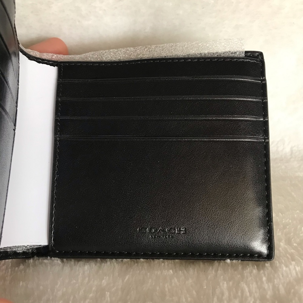 SOLD 🎉HOST PICK🎉 Star Wars X Coach 3 in 1 Wallet - Picture 8 of 8